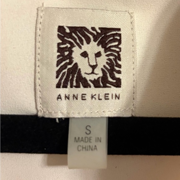 Anne Klein Cream Tunic Dress Flowy Material With Side Slits NWOT - Picture 2 of 4